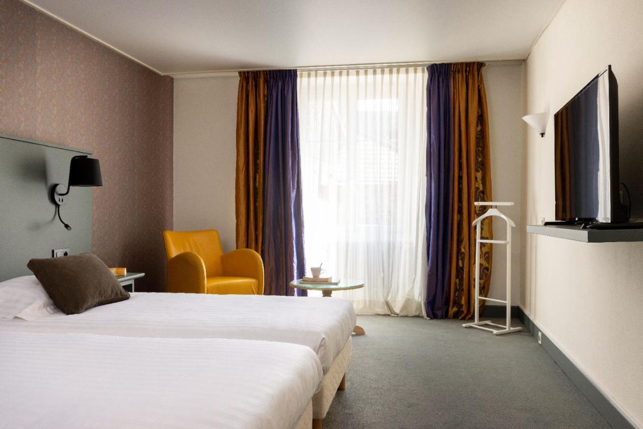 Carmel 1643 Otel Arbois Dış mekan fotoğraf
